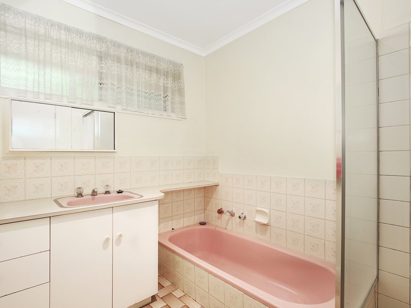 74 Coish Avenue, Benalla VIC 3672