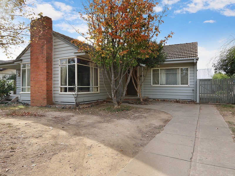 6 Parkview Parade, Benalla VIC 3672