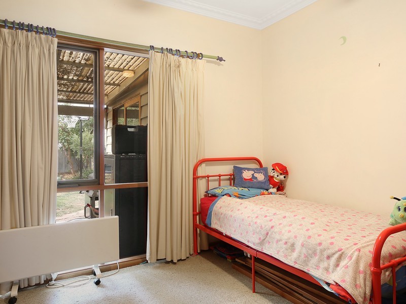 6 Parkview Parade, Benalla VIC 3672