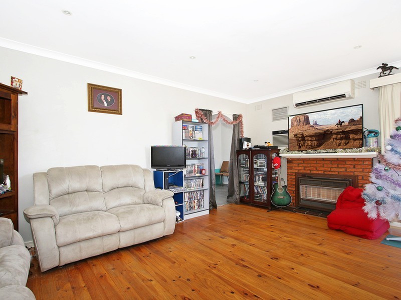 16 Monds Avenue, Benalla VIC 3672