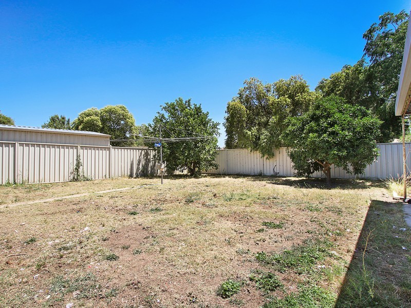16 Monds Avenue, Benalla VIC 3672