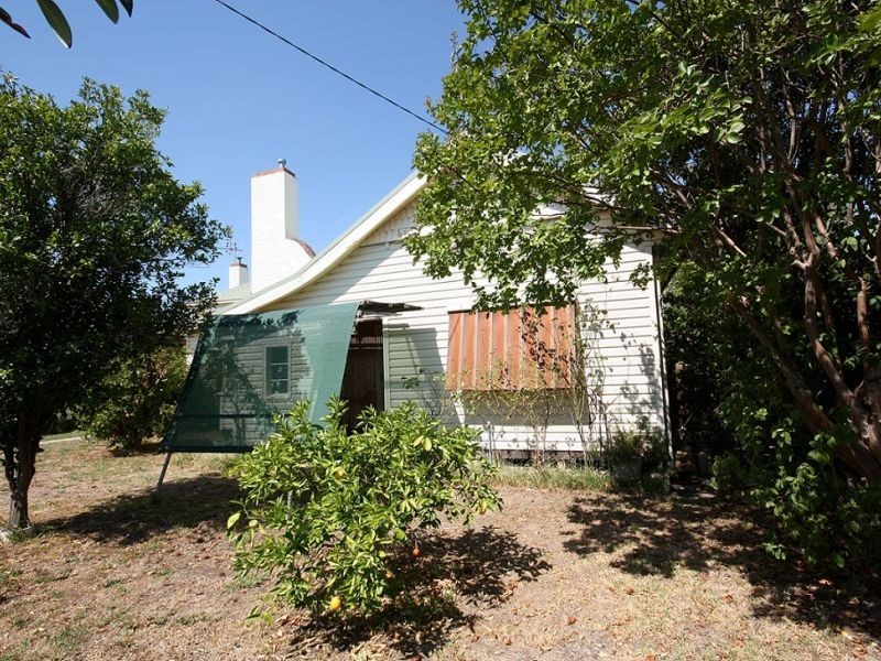 21 Riverview Road, Benalla VIC 3672