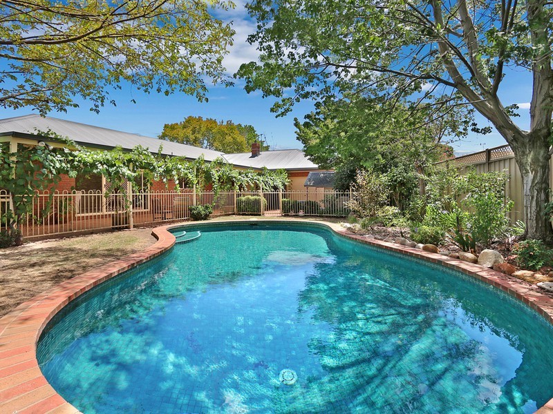 14 Exton Crescent, Benalla VIC 3672