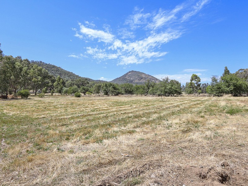 330 Middle Creek Road, Greta South, Wangaratta VIC 3677