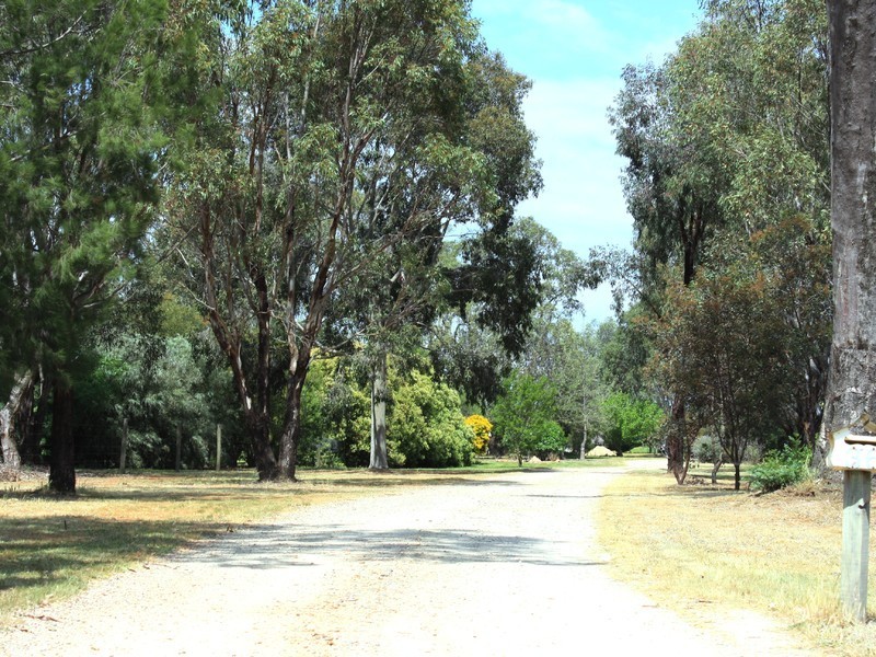 36 Murrays Road, Benalla VIC 3672