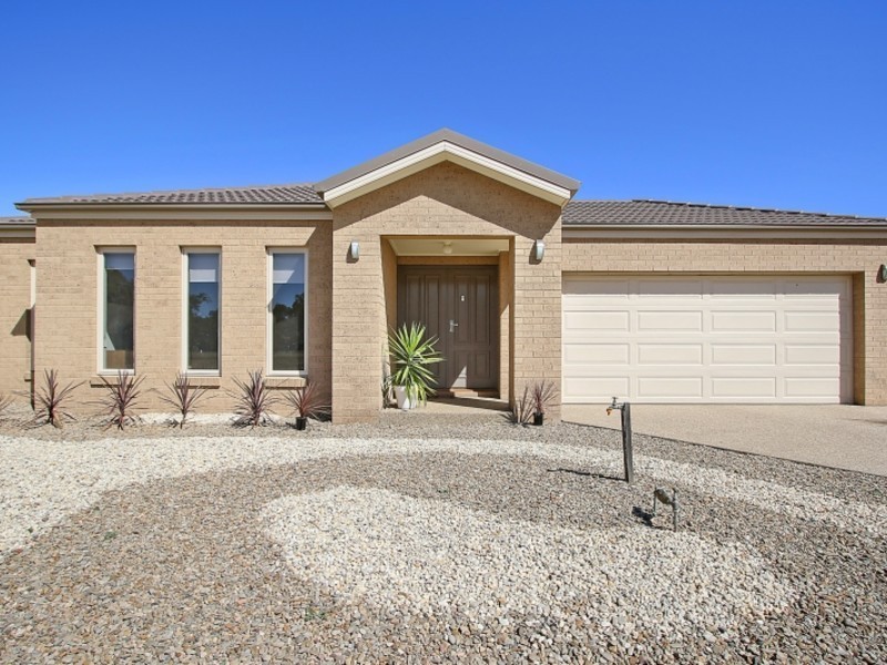 104 Thomas Street, Benalla VIC 3672