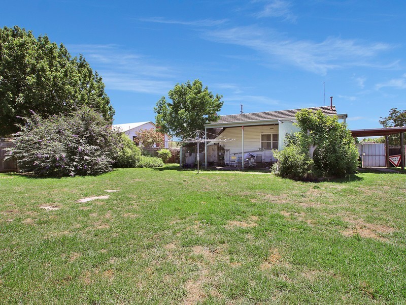 8 Elizabeth Street, Benalla VIC 3672