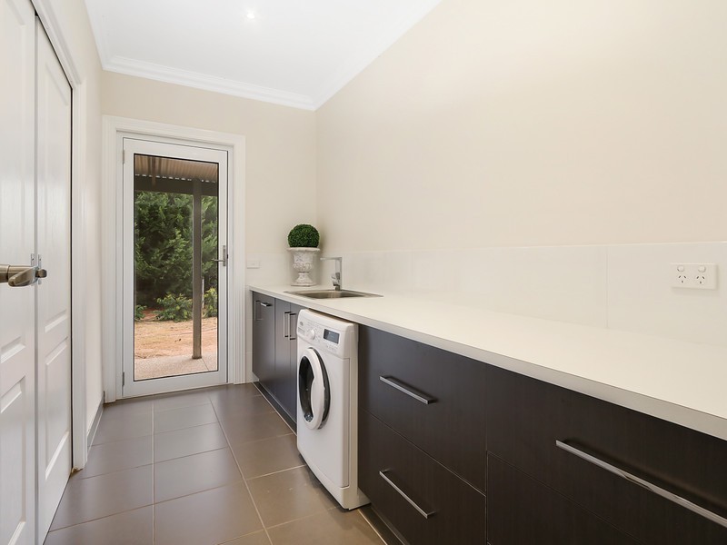 87 Murray Road, Benalla VIC 3672