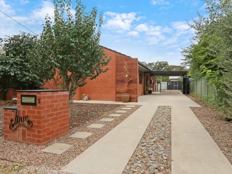 5 Garden Street, Benalla VIC 3672