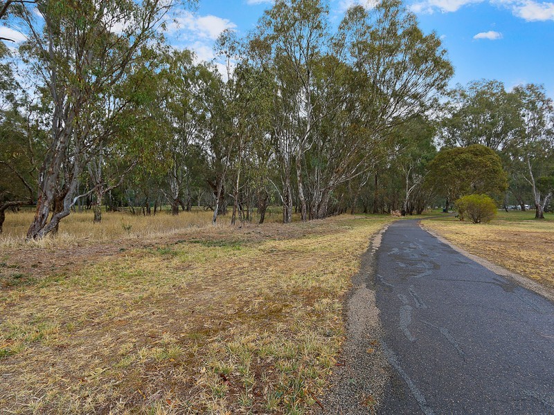 11 Psaltis Parade, Benalla VIC 3672