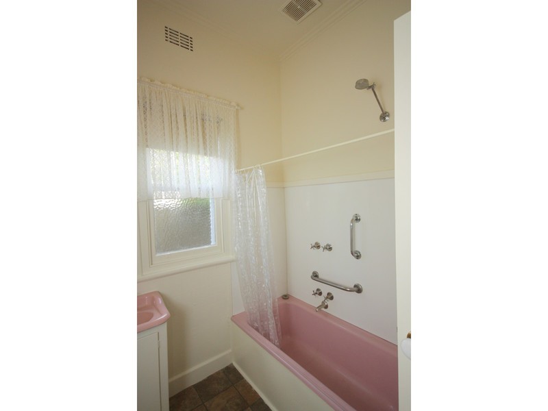 27 Garden Street, Benalla VIC 3672