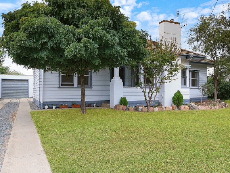 51 Riverview Road, Benalla VIC 3672