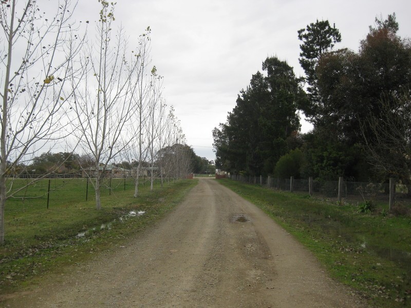 37 Olivers Road, Benalla VIC 3672