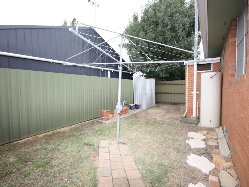 2/5 Perth Street, Benalla VIC 3672