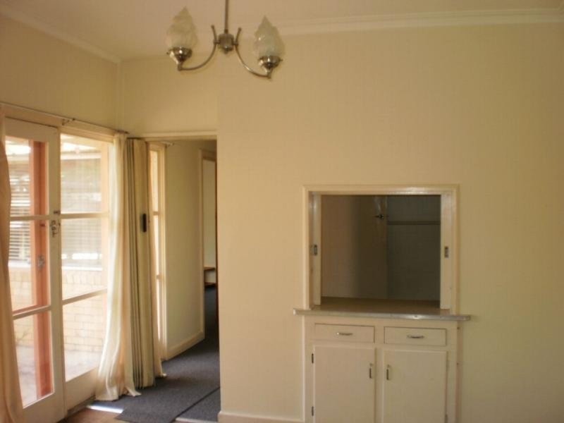 2/16 Harrison Avenue, Benalla VIC 3672