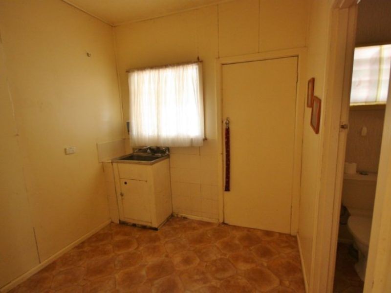 21 Halls Road, Goorambat VIC 3725