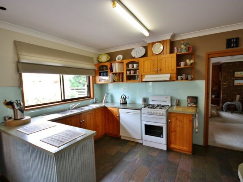 84 Coish Avenue, Benalla VIC 3672