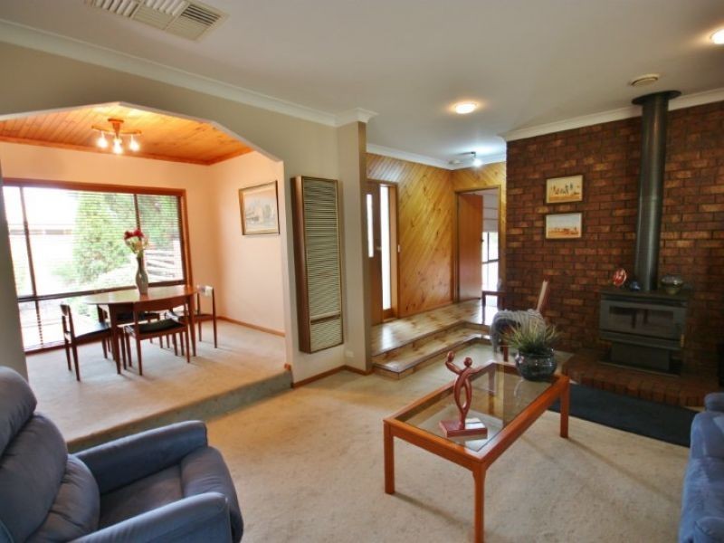 84 Coish Avenue, Benalla VIC 3672