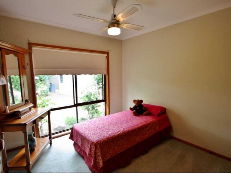 84 Coish Avenue, Benalla VIC 3672