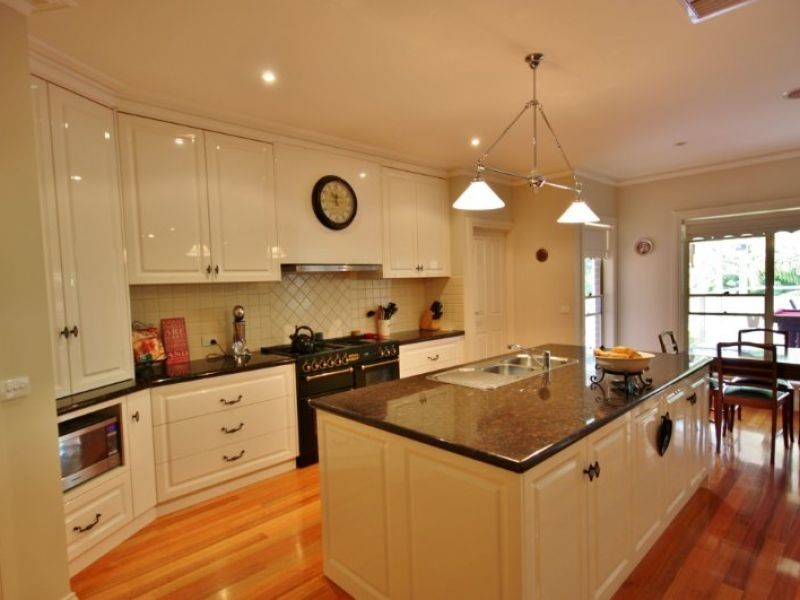 9 Quantrill Avenue, Benalla VIC 3672