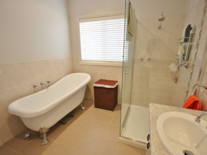 9 Quantrill Avenue, Benalla VIC 3672