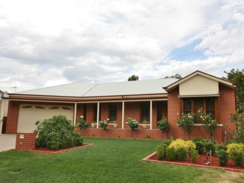 9 Quantrill Avenue, Benalla VIC 3672