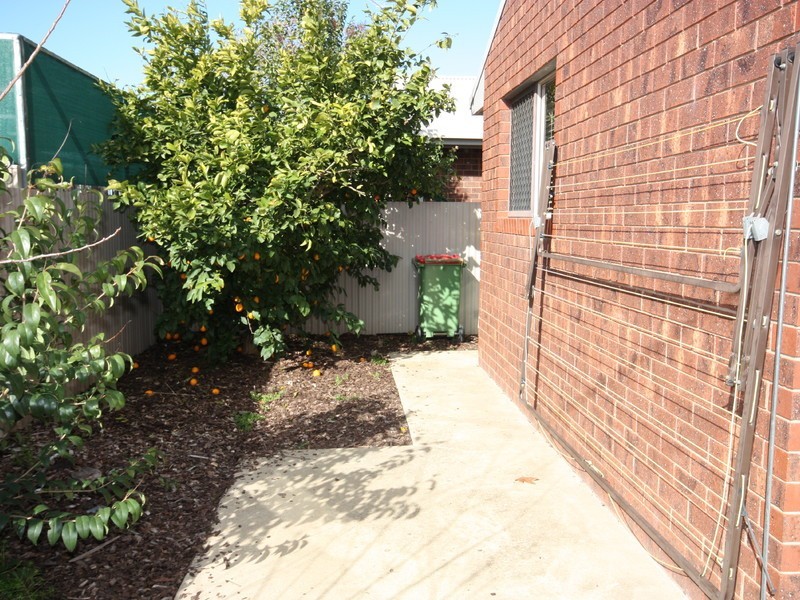 1/32 Witt Street, Benalla VIC 3672