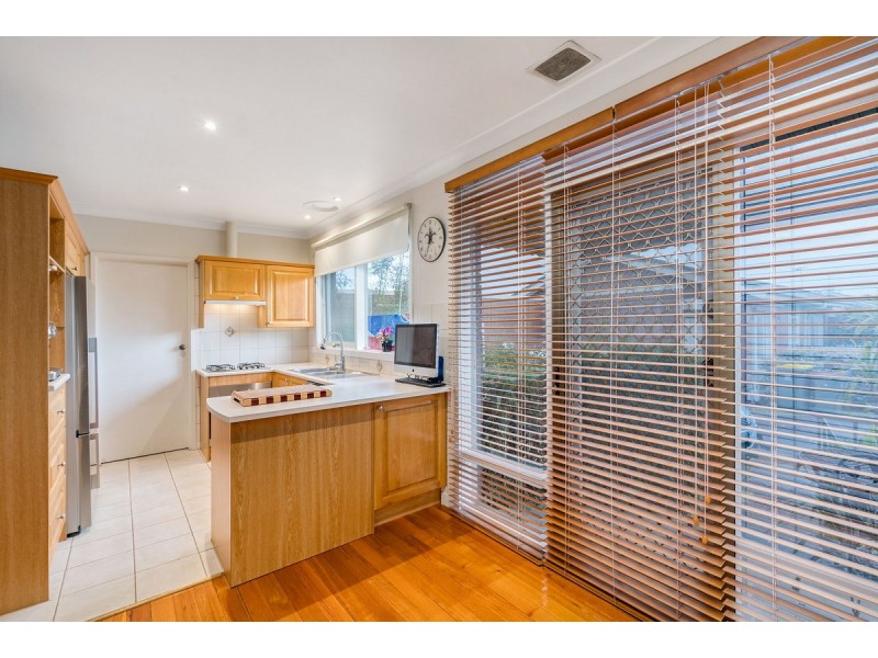 1/300 Koornang Road, Carnegie VIC 3163