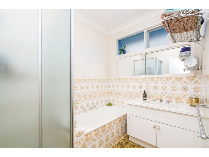 1/300 Koornang Road, Carnegie VIC 3163