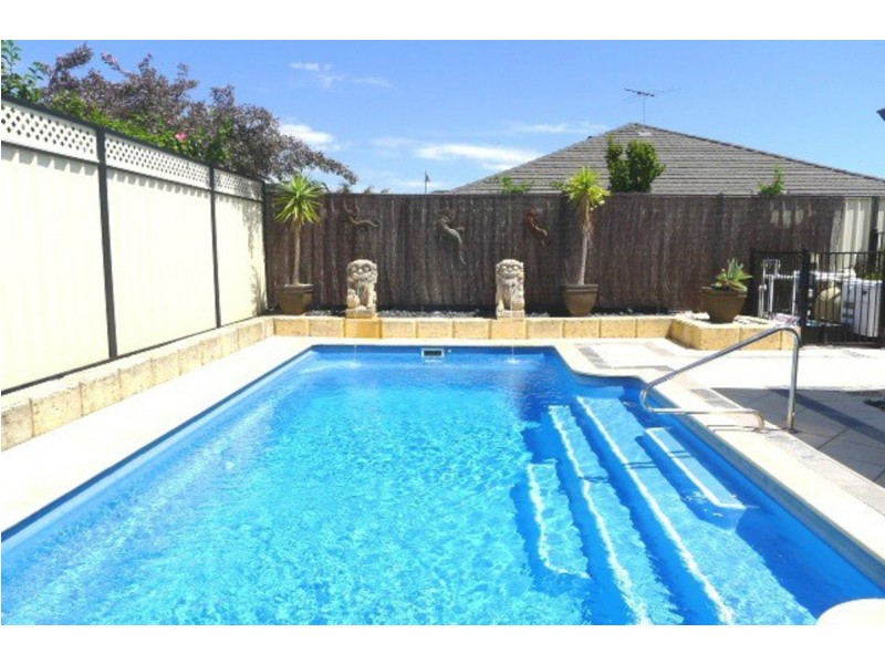 47 Plumwood Avenue, Hammond Park WA 6164