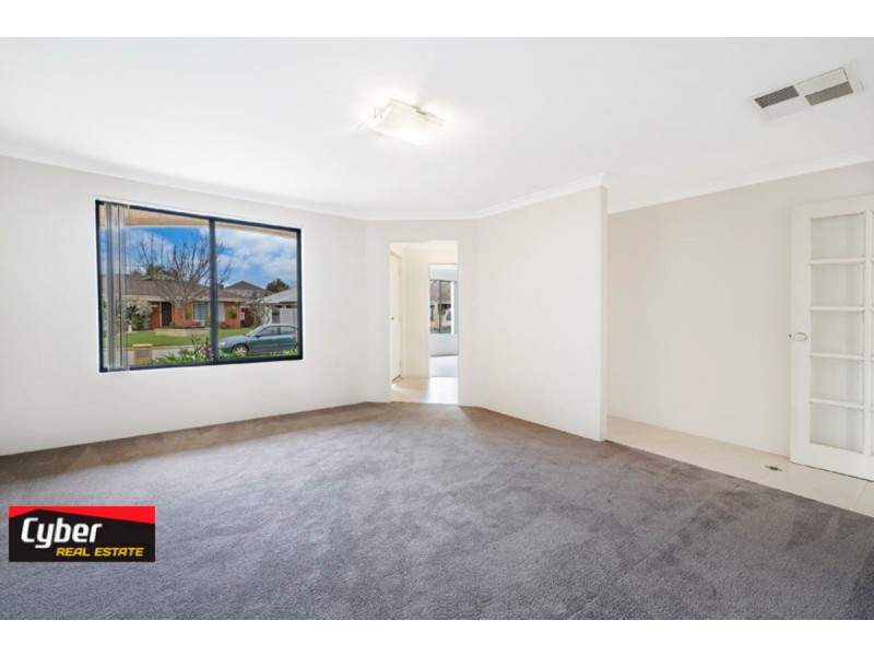 19 Tuart Court, Thornlie WA 6108