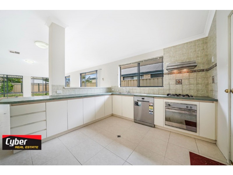 19 Tuart Court, Thornlie WA 6108