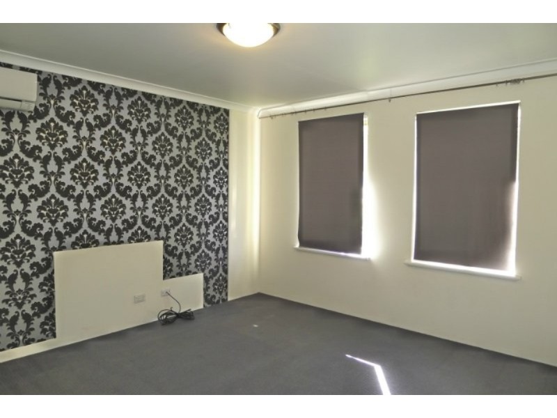 21 Amherst Road, Canning Vale WA 6155