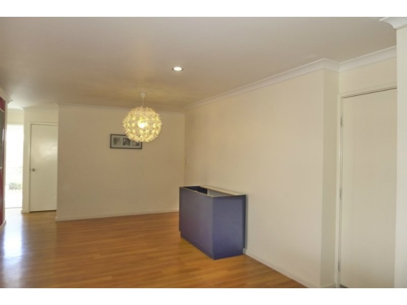 21 Amherst Road, Canning Vale WA 6155