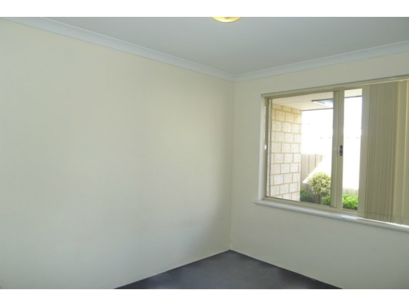 21 Amherst Road, Canning Vale WA 6155