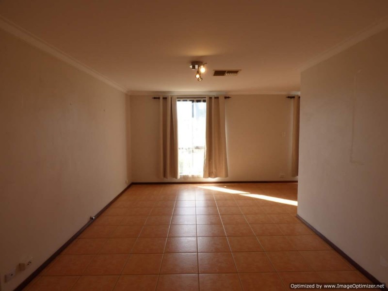 182 Berehaven Avenue, Thornlie WA 6108