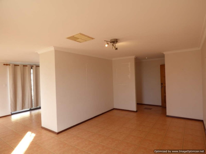 182 Berehaven Avenue, Thornlie WA 6108