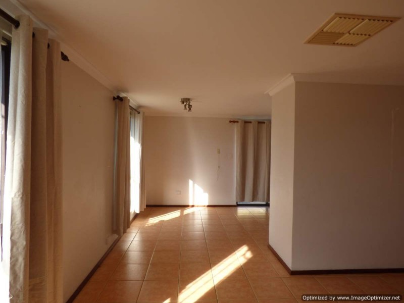 182 Berehaven Avenue, Thornlie WA 6108