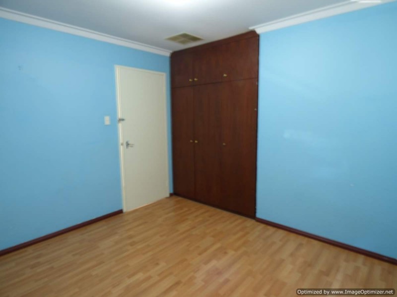 182 Berehaven Avenue, Thornlie WA 6108