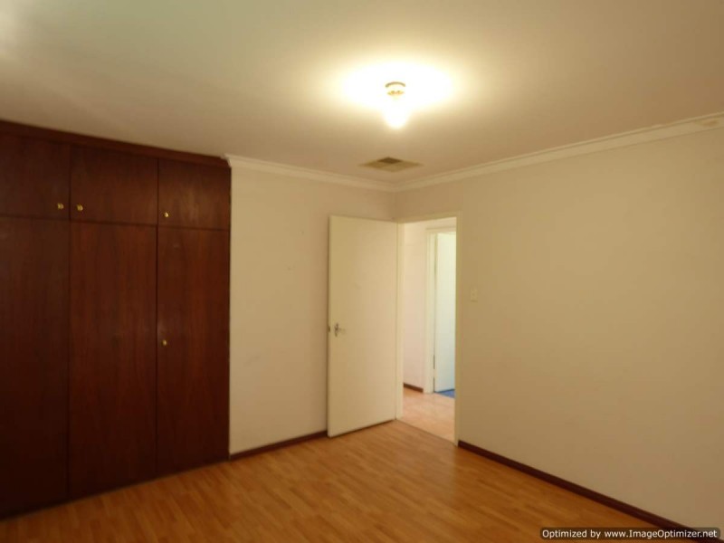 182 Berehaven Avenue, Thornlie WA 6108