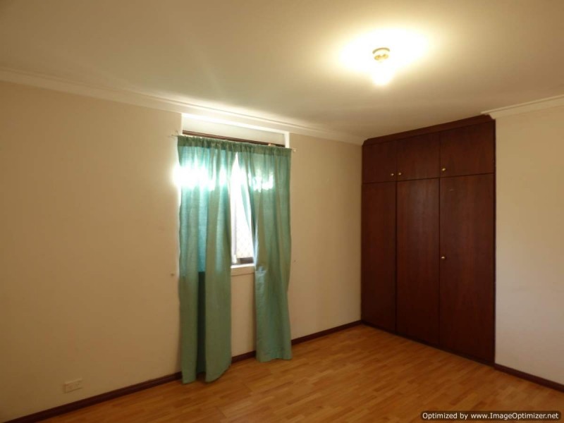 182 Berehaven Avenue, Thornlie WA 6108