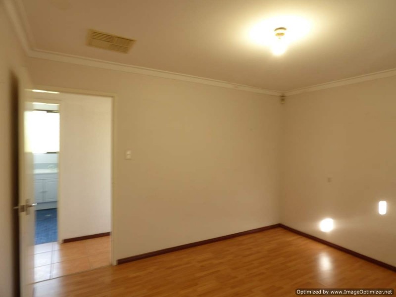 182 Berehaven Avenue, Thornlie WA 6108