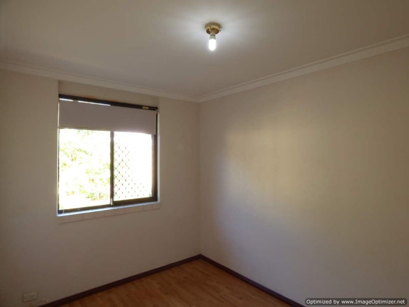 182 Berehaven Avenue, Thornlie WA 6108