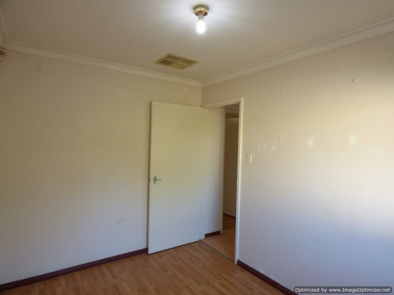 182 Berehaven Avenue, Thornlie WA 6108