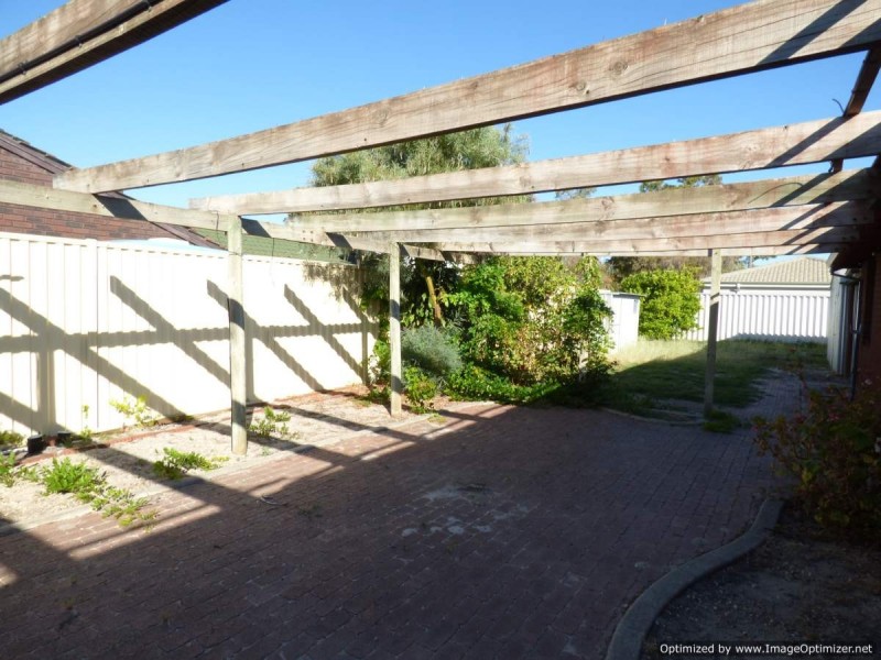 182 Berehaven Avenue, Thornlie WA 6108