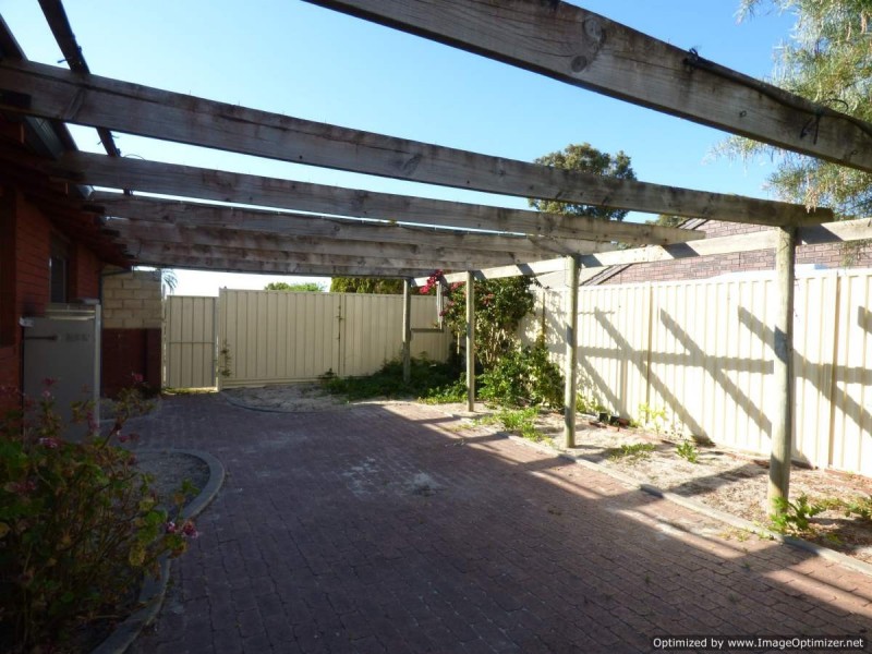 182 Berehaven Avenue, Thornlie WA 6108