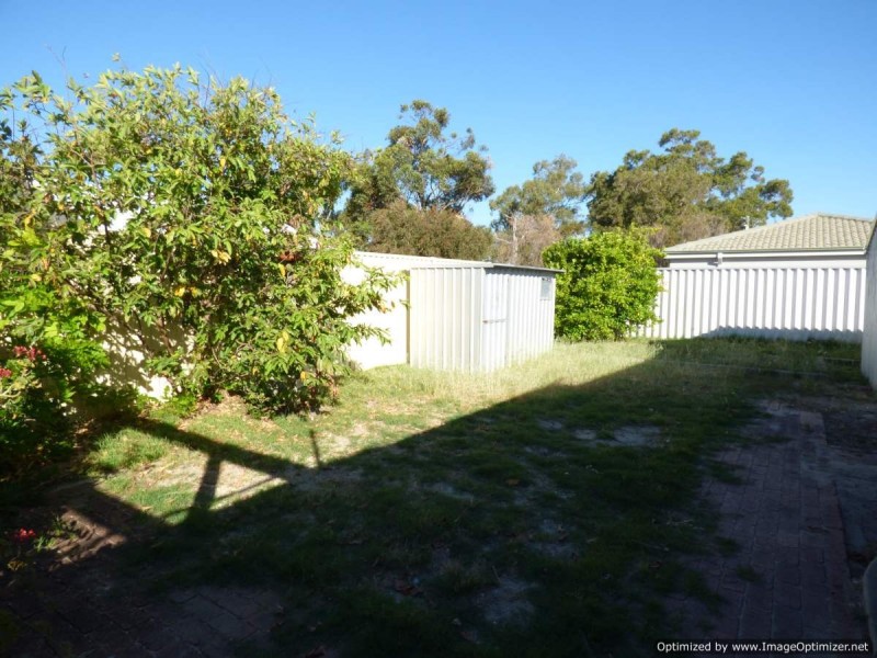 182 Berehaven Avenue, Thornlie WA 6108