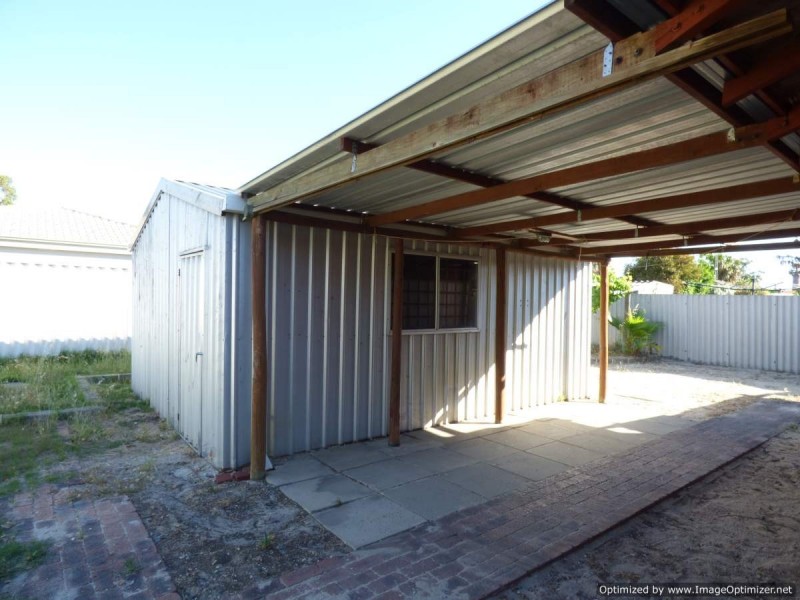 182 Berehaven Avenue, Thornlie WA 6108