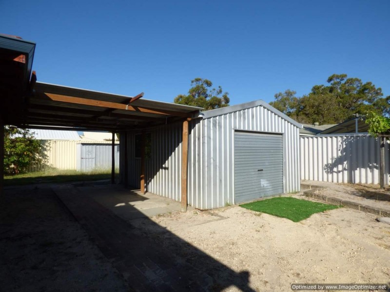 182 Berehaven Avenue, Thornlie WA 6108