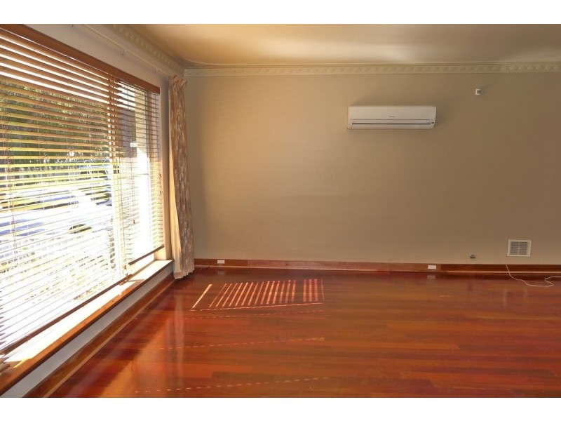 10 Esther Place, Gosnells WA 6110